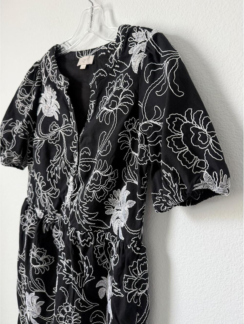 LOFT White Embroidered Floral Short Sleeve Button Front V-Neck Mini Dress Size S - Picture 6 of 8